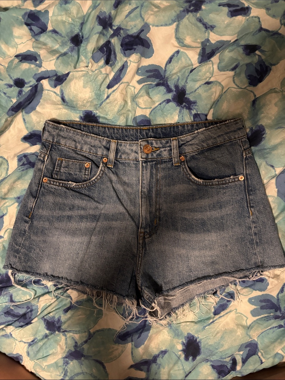 Divided Light Blue Frayed Hem Denim Shorts